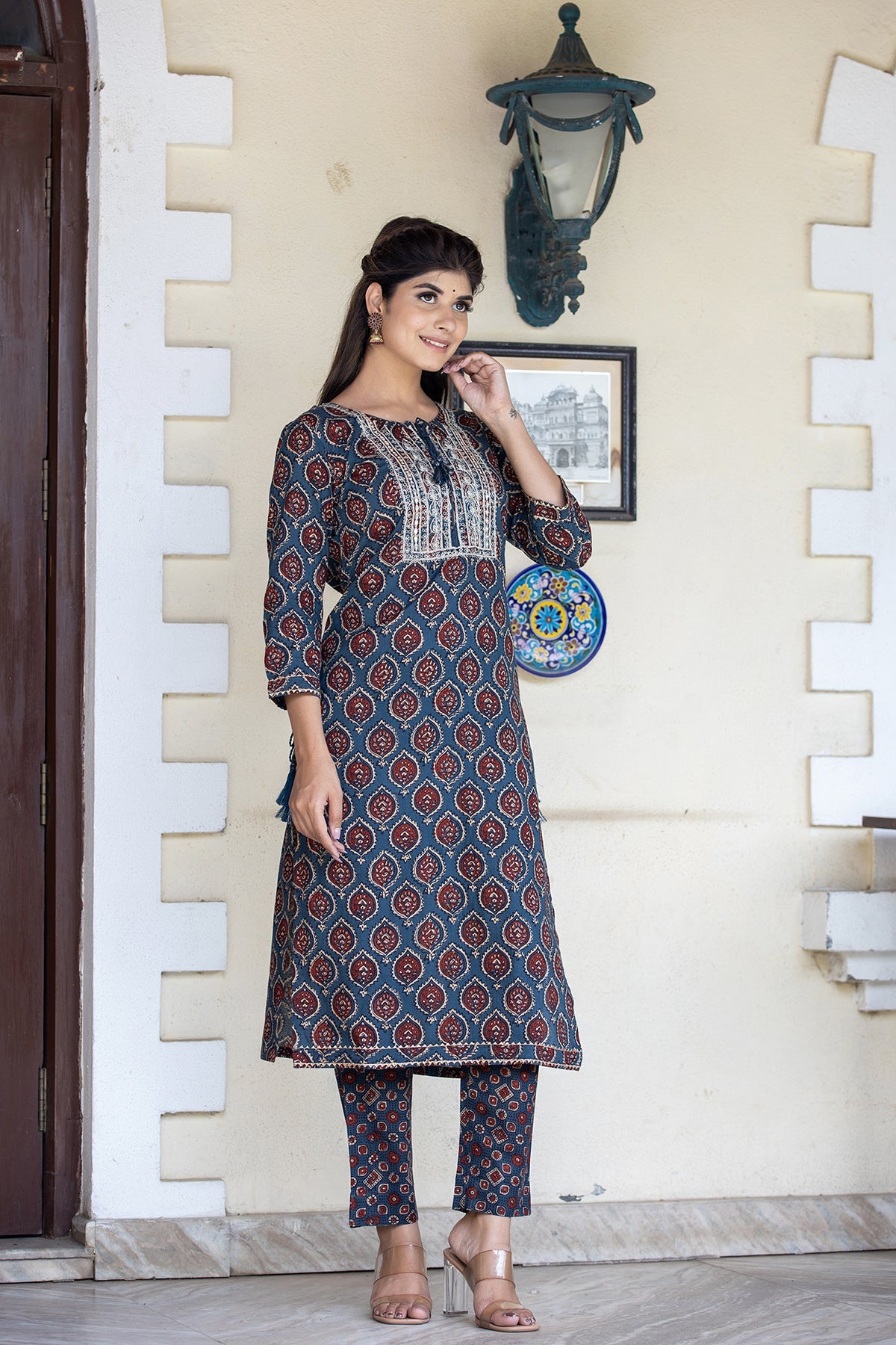 Kaajh Women's Blue Ajrak Print Cotton Kurta Pant Set | Grocsy
