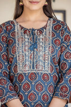 Kaajh Women's Blue Ajrak Print Cotton Kurta Pant Set | Grocsy