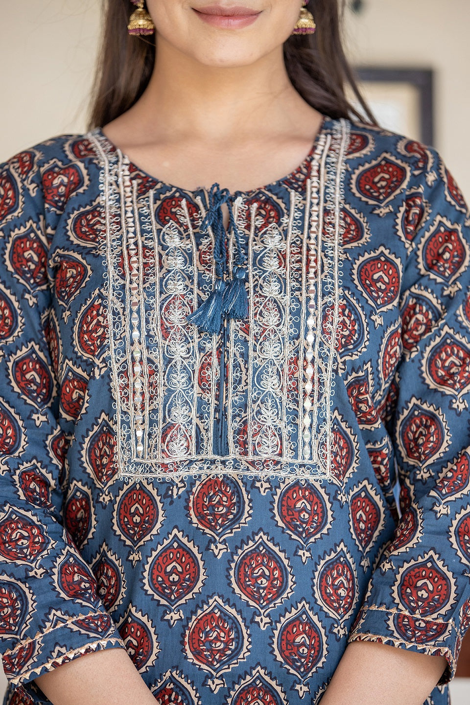 Kaajh Women's Blue Ajrak Print Cotton Kurta Pant Set | Grocsy
