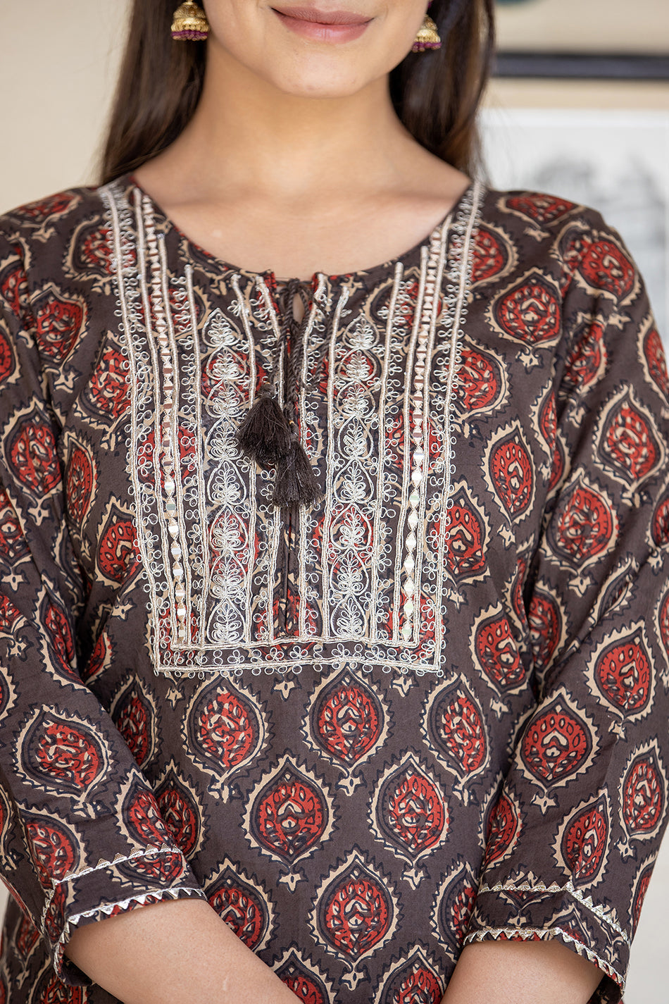 Kaajh Women's Brown Ajrak Print Cotton Kurta Pant Set | Grocsy