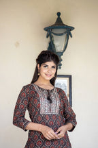 Kaajh Women's Brown Ajrak Print Cotton Kurta Pant Set | Grocsy