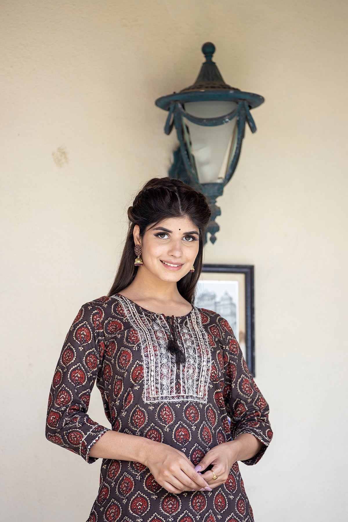 Kaajh Women's Brown Ajrak Print Cotton Kurta Pant Set | Grocsy