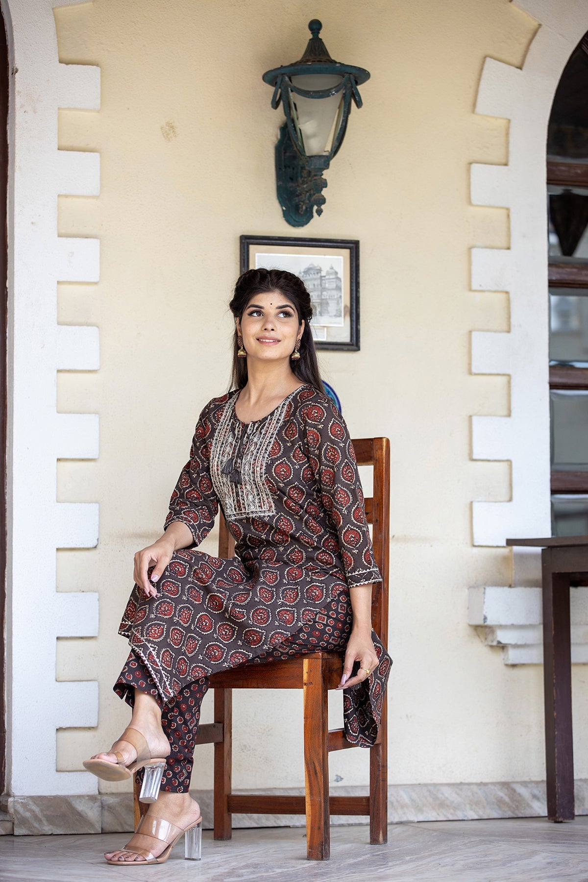 Kaajh Women's Brown Ajrak Print Cotton Kurta Pant Set | Grocsy