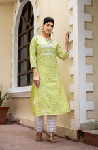 Kaajh Women's Green Pastel Printed Cotton Casual Kurta | Grocsy