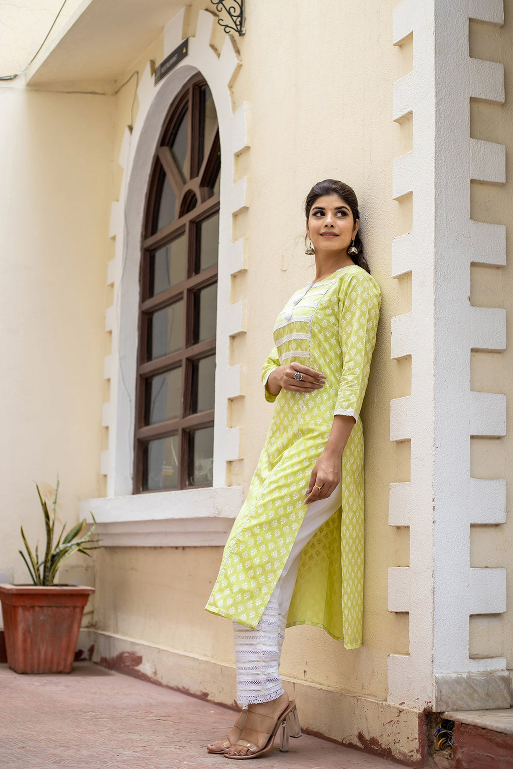 Kaajh Women's Green Pastel Printed Cotton Casual Kurta | Grocsy