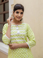 Kaajh Women's Green Pastel Printed Cotton Casual Kurta | Grocsy