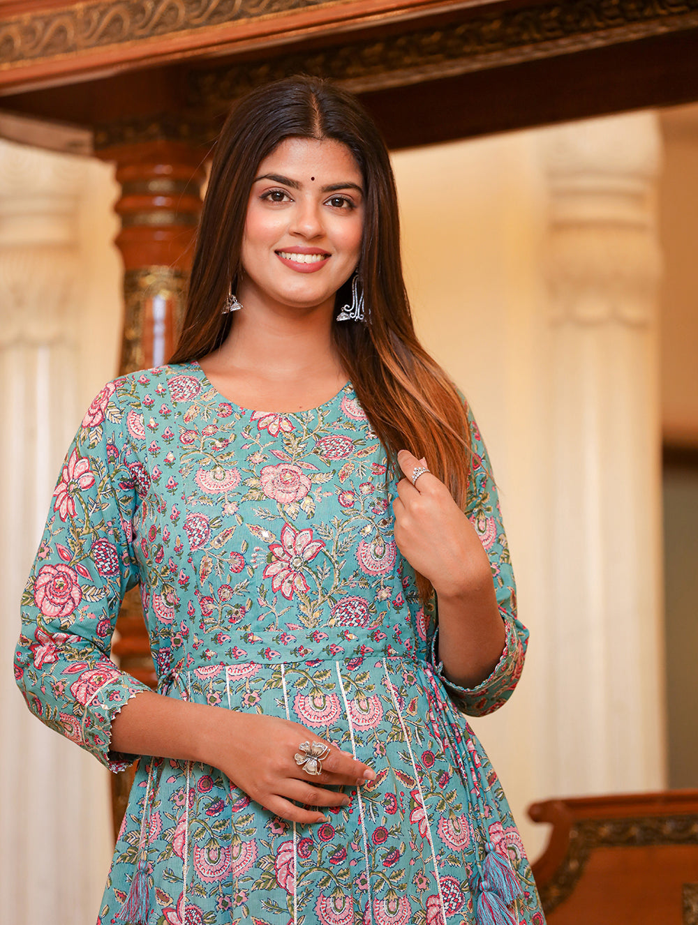 Kaajh Women's Turquoise Floral Print Flared Anarkali Kurta With Pant | Grocsy