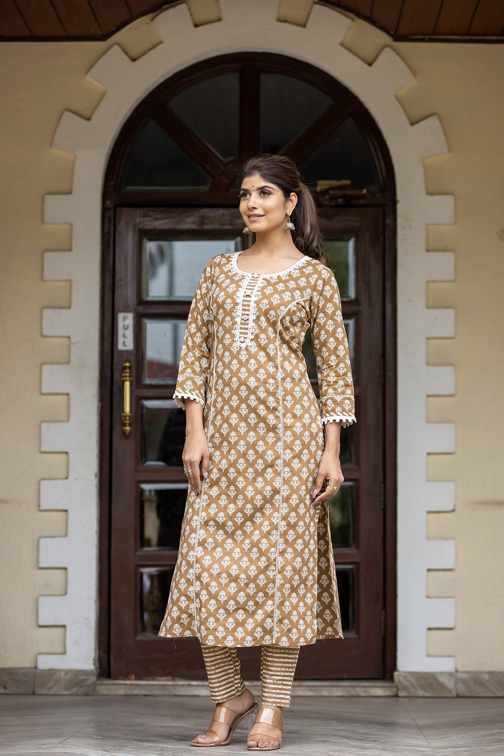 Kaajh Women's Coffee Brown Floral Printed Cotton Kurta Pant Dupatta Set | Grocsy