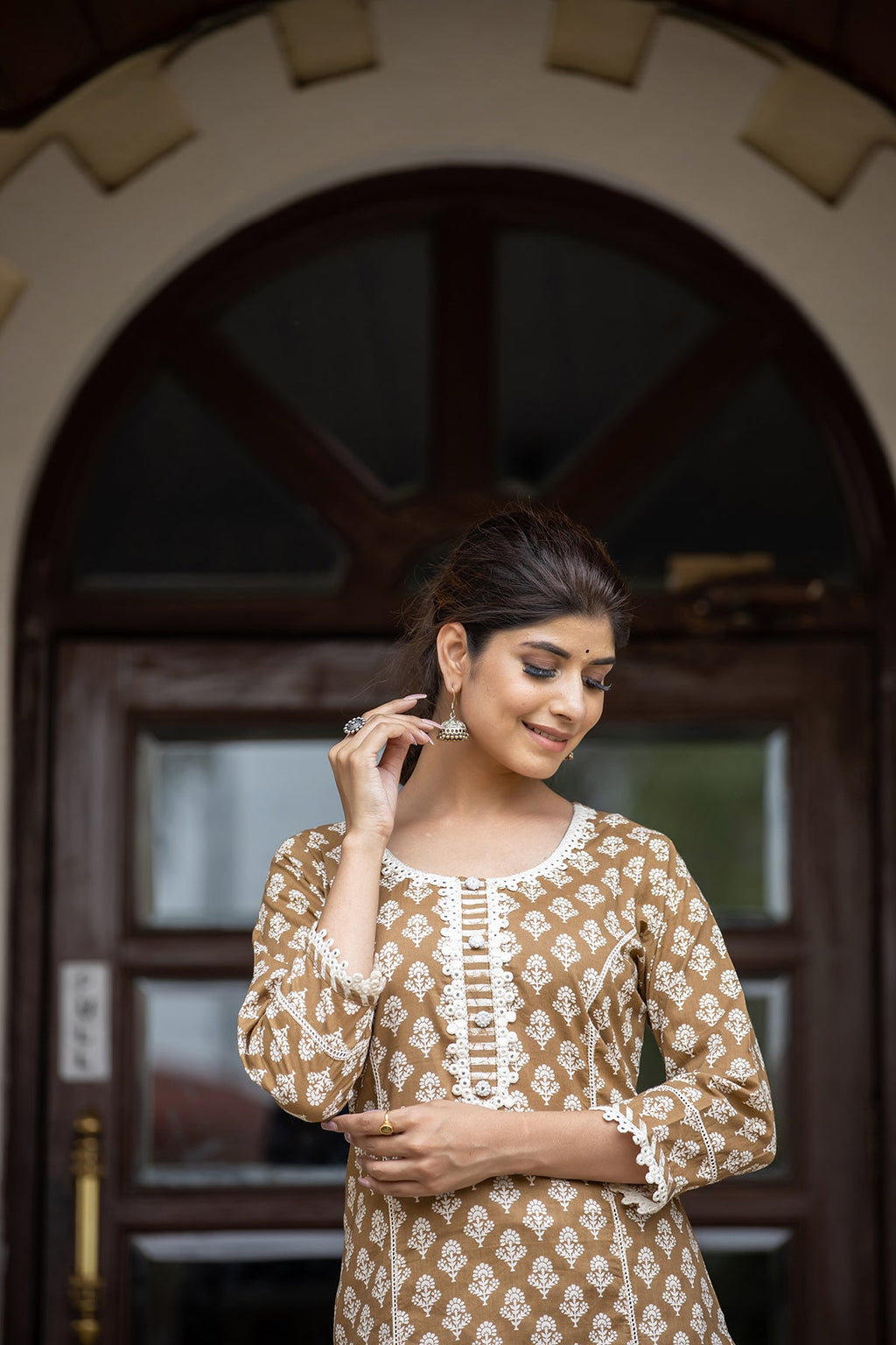 Kaajh Women's Coffee Brown Floral Printed Cotton Kurta Pant Dupatta Set | Grocsy