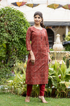Kaajh Women's Maroon Printed Cotton Kurta Pant Dupatta Set | Grocsy