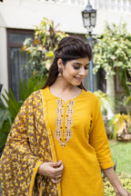 Kaajh Women's Yellow Zari Embroidery Kurta Pant Set With Dupatta | Grocsy