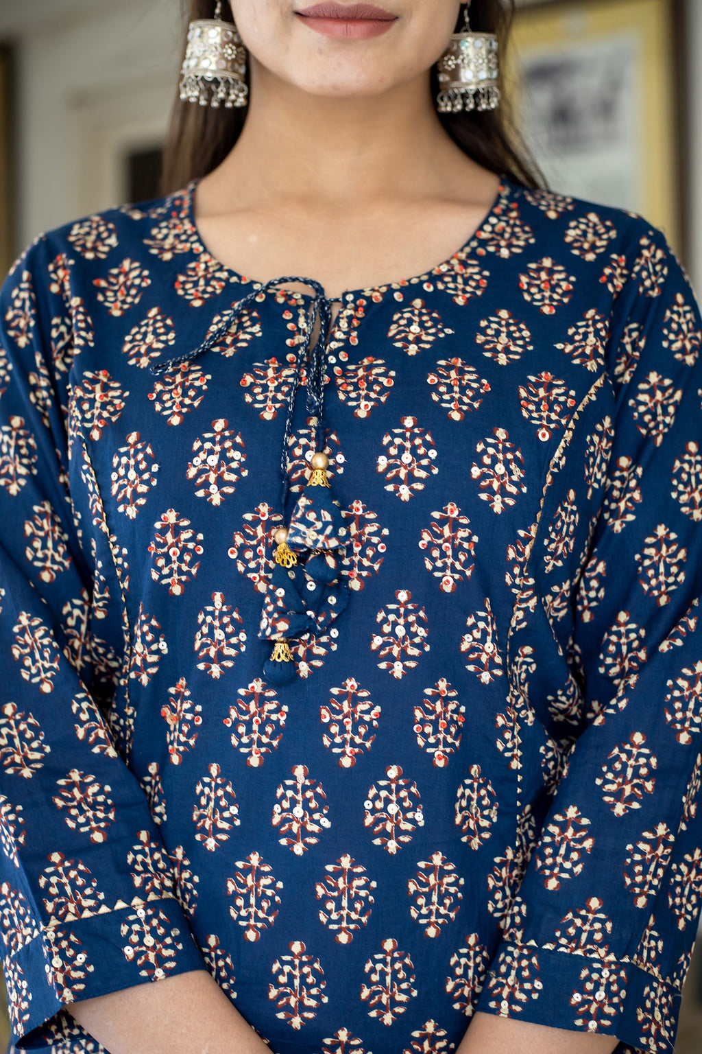 Kaajh Women's Blue Bagru Print Kurta Pant Set | Grocsy