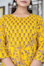 Kaajh Women's Yellow Floral Print Kurta Pant Set | Grocsy