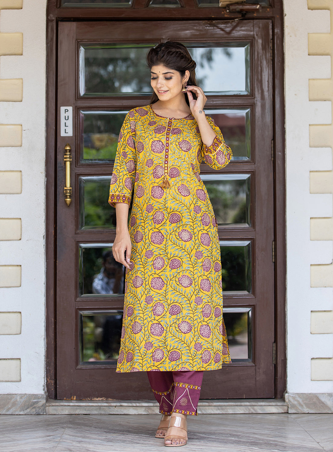Kaajh Women's Yellow Purple Cotton Kurta Pant Set | Grocsy