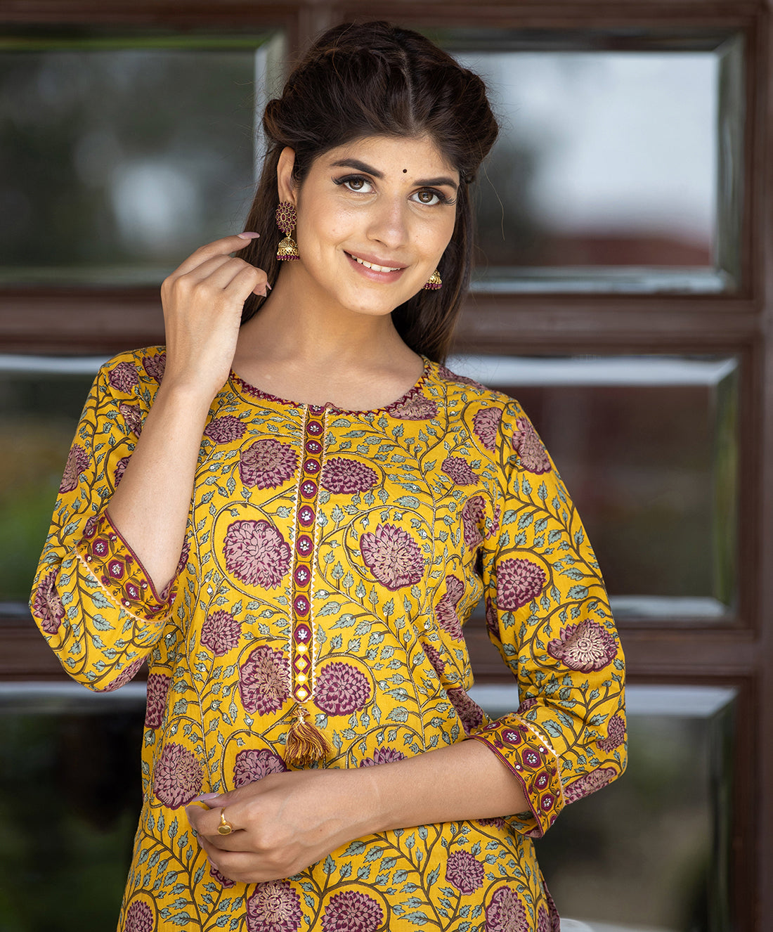 Kaajh Women's Yellow Purple Cotton Kurta Pant Set | Grocsy