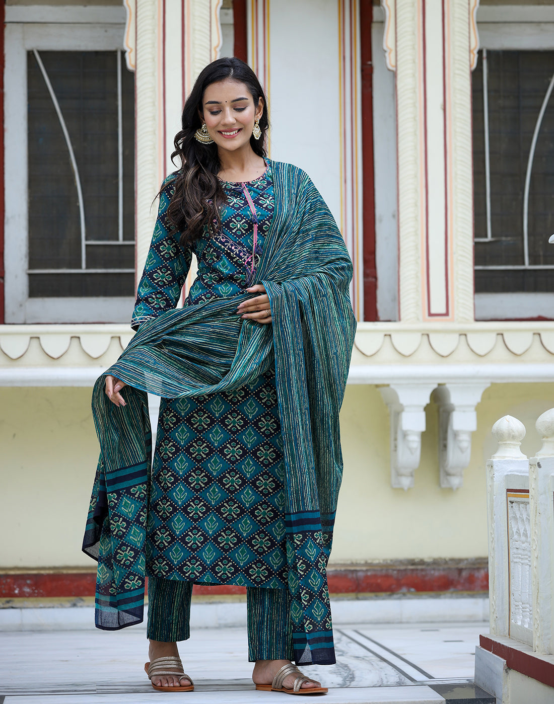 Kaajh Women's Green Ethnic Print Cotton Kurta Set With Pant And Dupatta | Grocsy