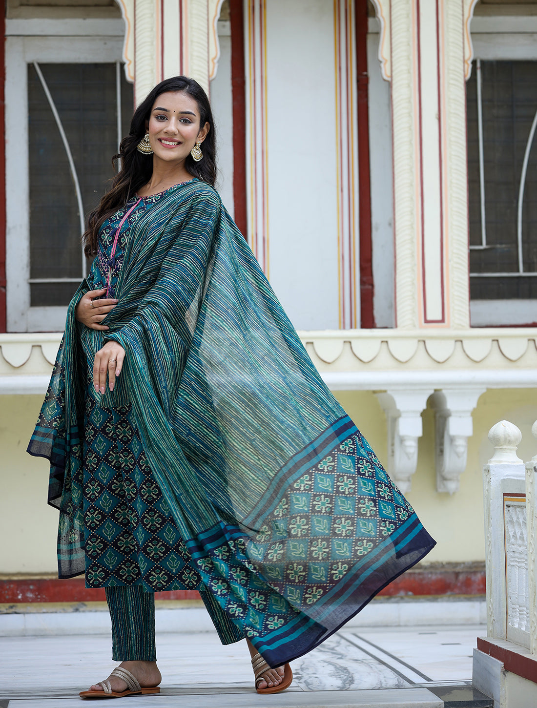 Kaajh Women's Green Ethnic Print Cotton Kurta Set With Pant And Dupatta | Grocsy