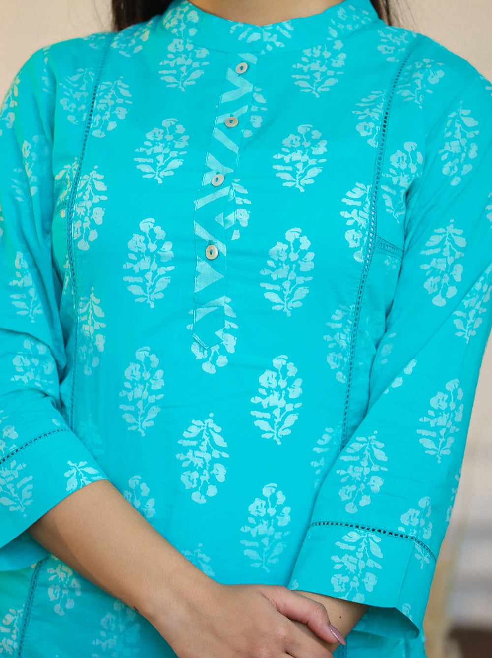 Kaajh Green Floral Printed Kurta Pant Set For Women | Grocsy