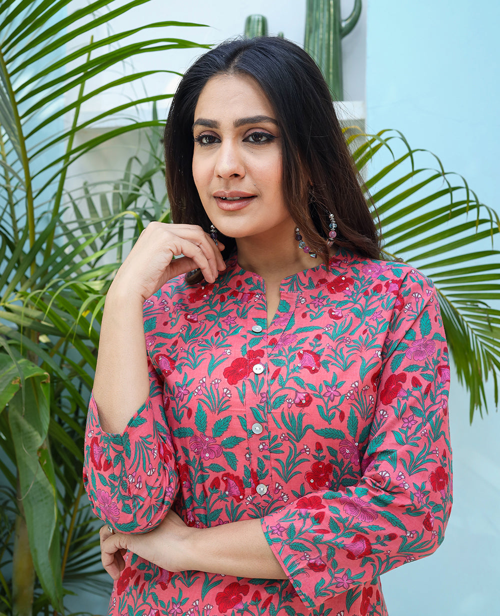 Kaajh Woman's Pink Floral Print Cotton Kurta Pant Set | Grocsy