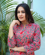 Kaajh Woman's Pink Floral Print Cotton Kurta Pant Set | Grocsy