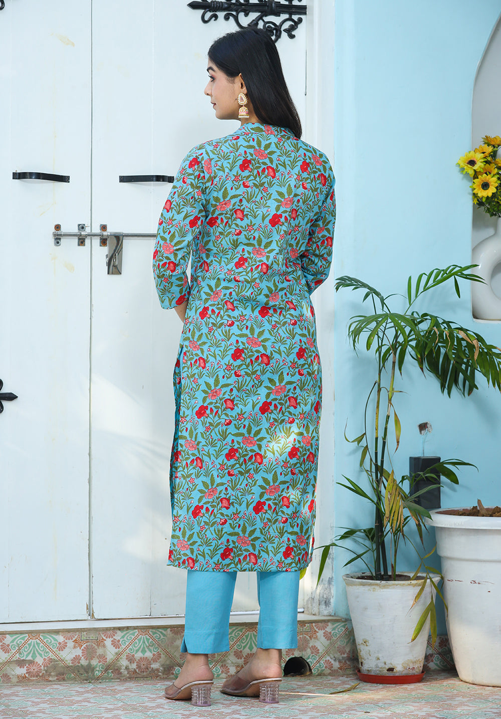 Kaajh Woman's Green Floral Print Cotton Kurta Pant Set | Grocsy