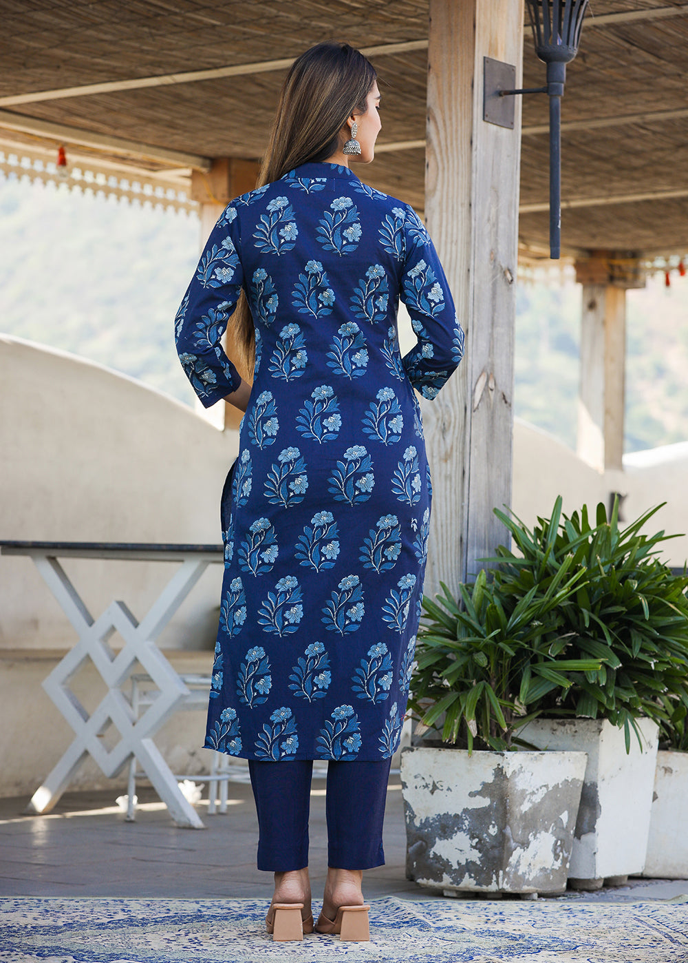 Kaajh Women's Blue Floral Print Cotton Kurta With Trouser | Grocsy
