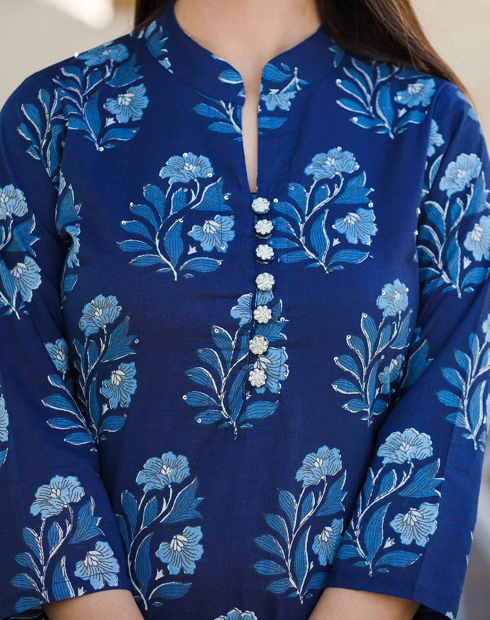 Kaajh Women's Blue Floral Print Cotton Kurta With Trouser | Grocsy