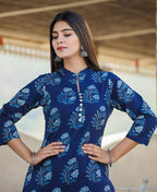 Kaajh Women's Blue Floral Print Cotton Kurta With Trouser | Grocsy