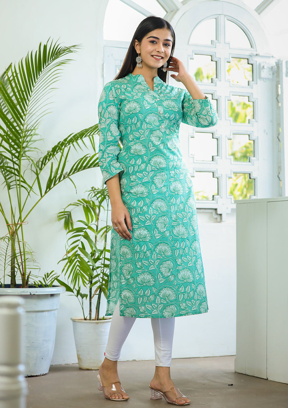 Kaajh Woman's Pastel Green Floral Print Cotton Casual Kurta | Grocsy
