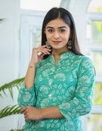 Kaajh Woman's Pastel Green Floral Print Cotton Casual Kurta | Grocsy