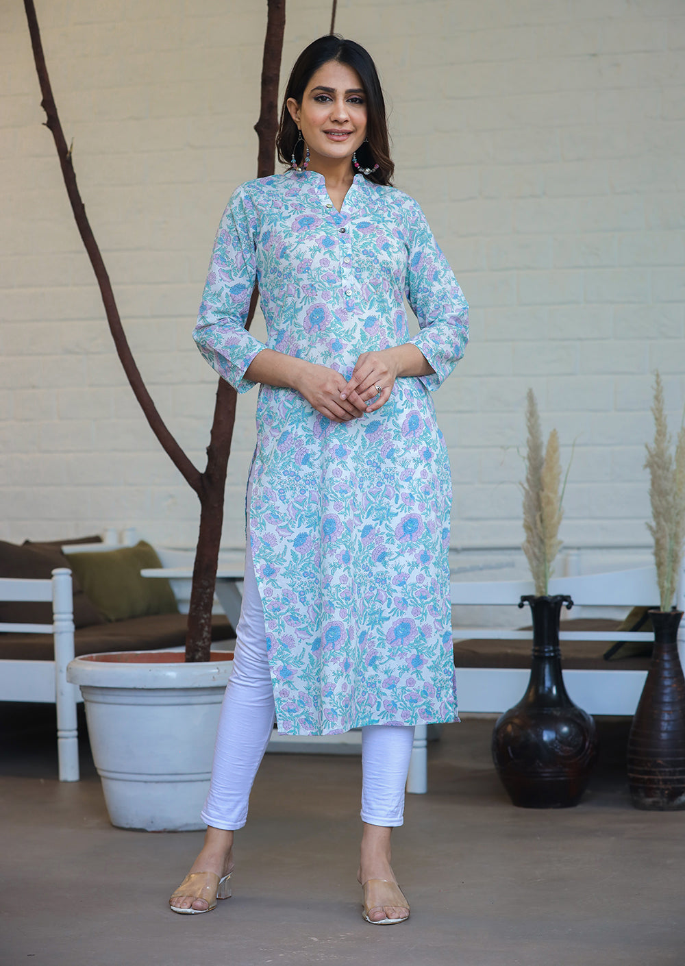 Kaajh Woman's Sky Blue Floral Print Cotton Casual Kurta | Grocsy