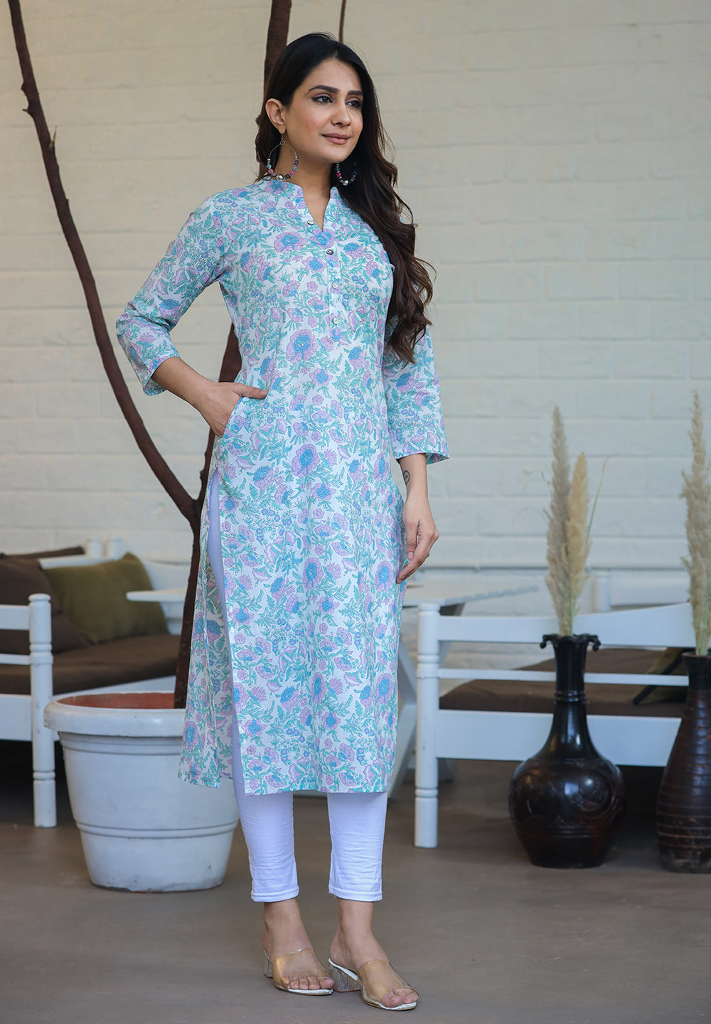 Kaajh Woman's Sky Blue Floral Print Cotton Casual Kurta | Grocsy