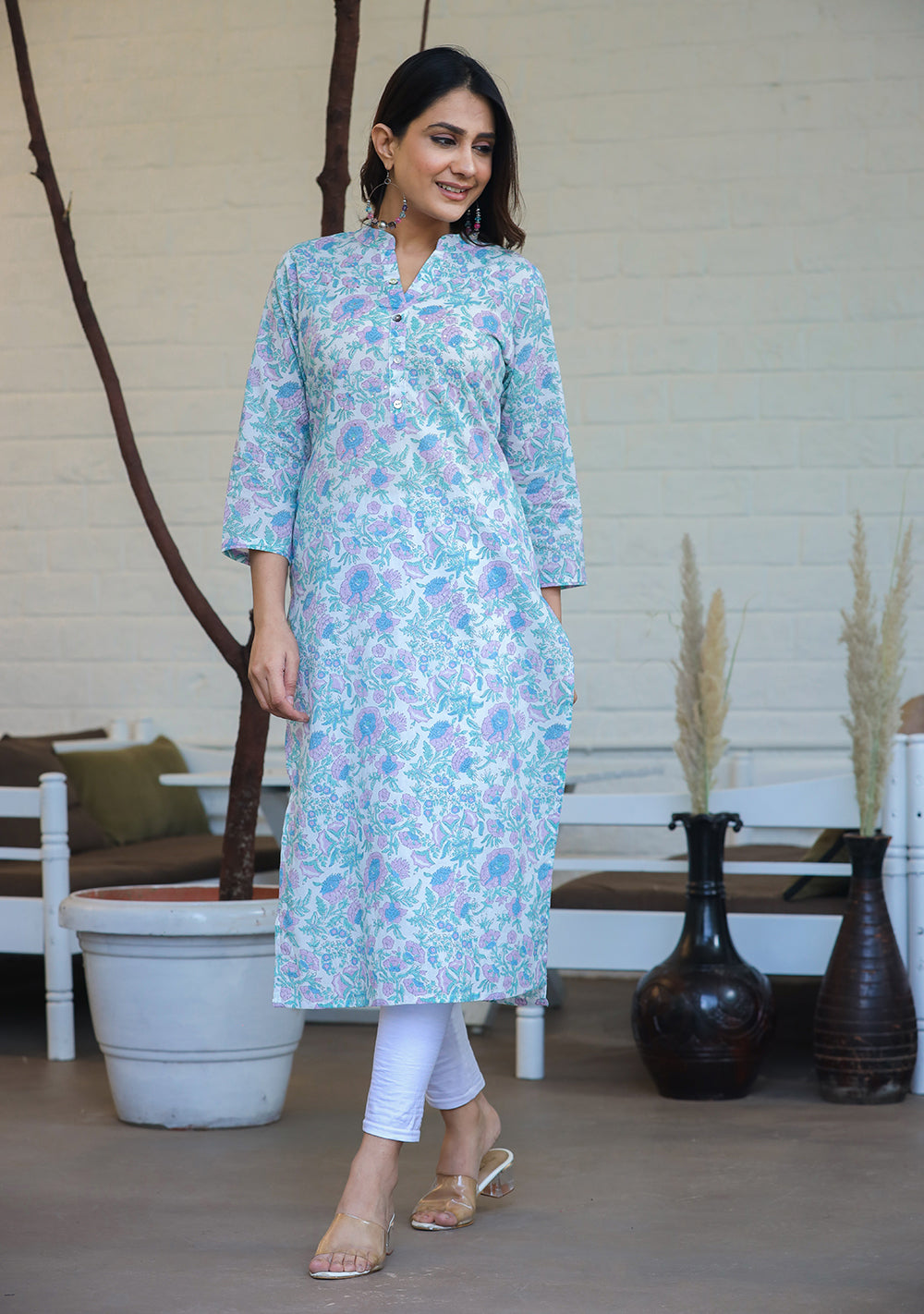 Kaajh Woman's Sky Blue Floral Print Cotton Casual Kurta | Grocsy