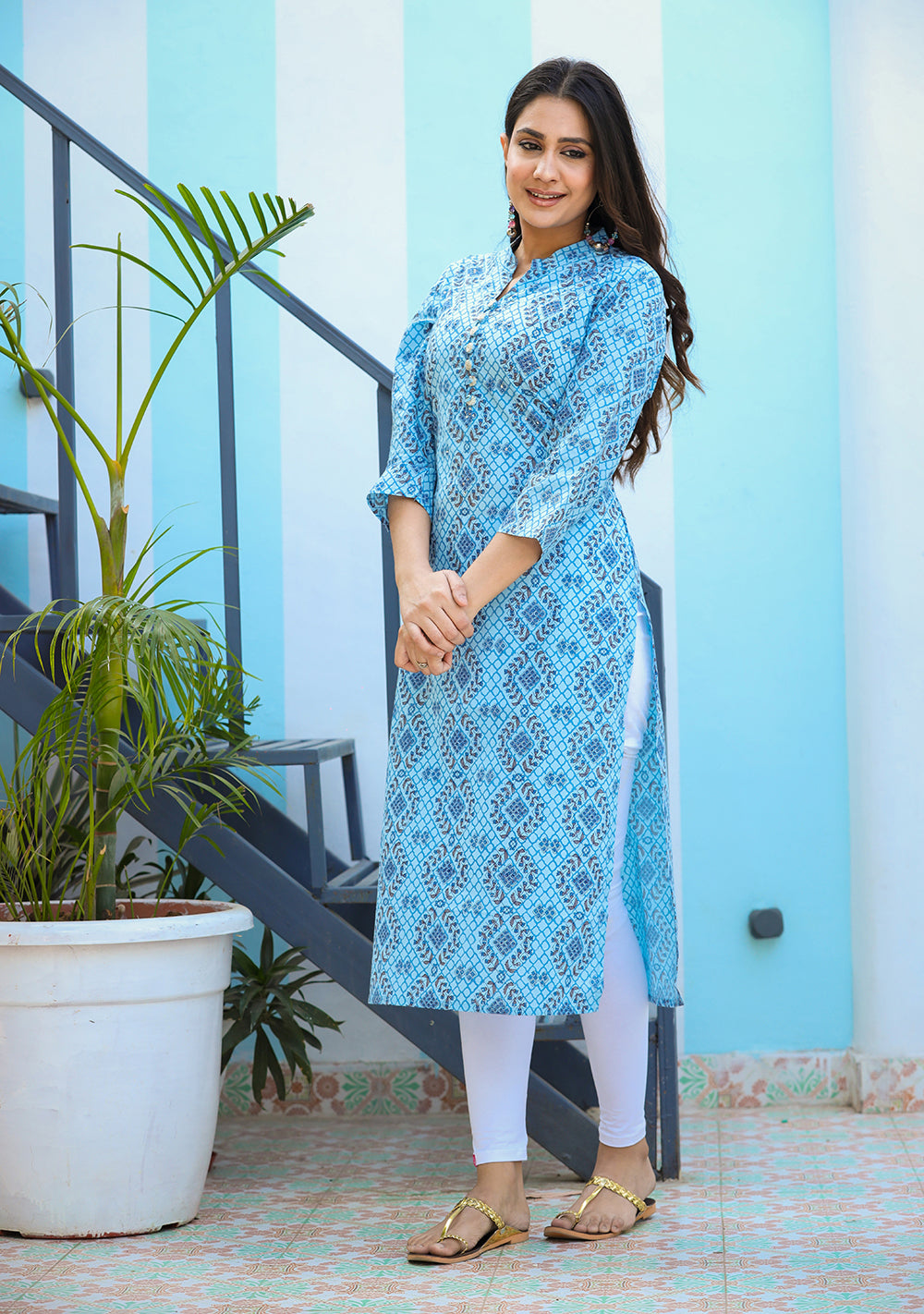 Kaajh Woman's Sky Blue Ethnic Print Casual Kurta | Grocsy