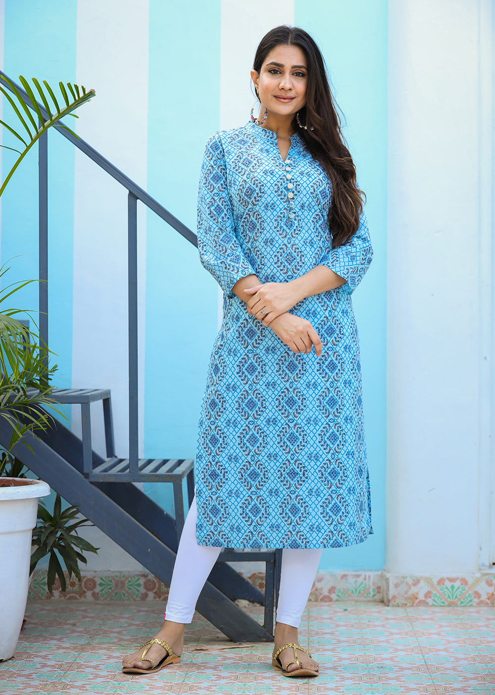 Kaajh Woman's Sky Blue Ethnic Print Casual Kurta | Grocsy