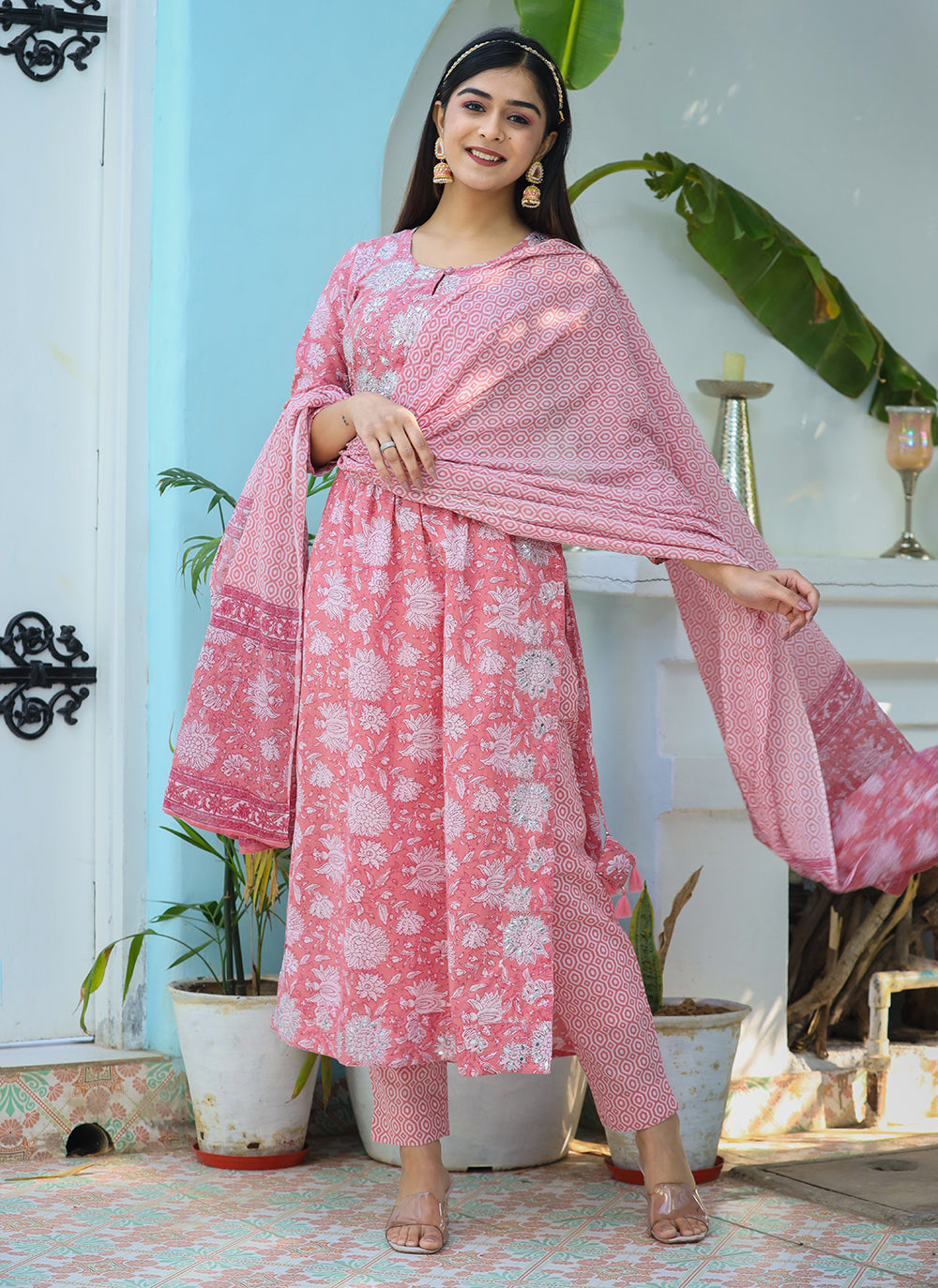 Kaajh Woman's Pink Floral Print Cotton Kurta Pant With Dupatta Set | Grocsy