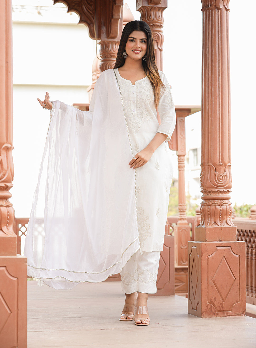 Kaajh Women's Off White Lucknow Chikankari Cotton Kurta Set With Dupatta | Grocsy