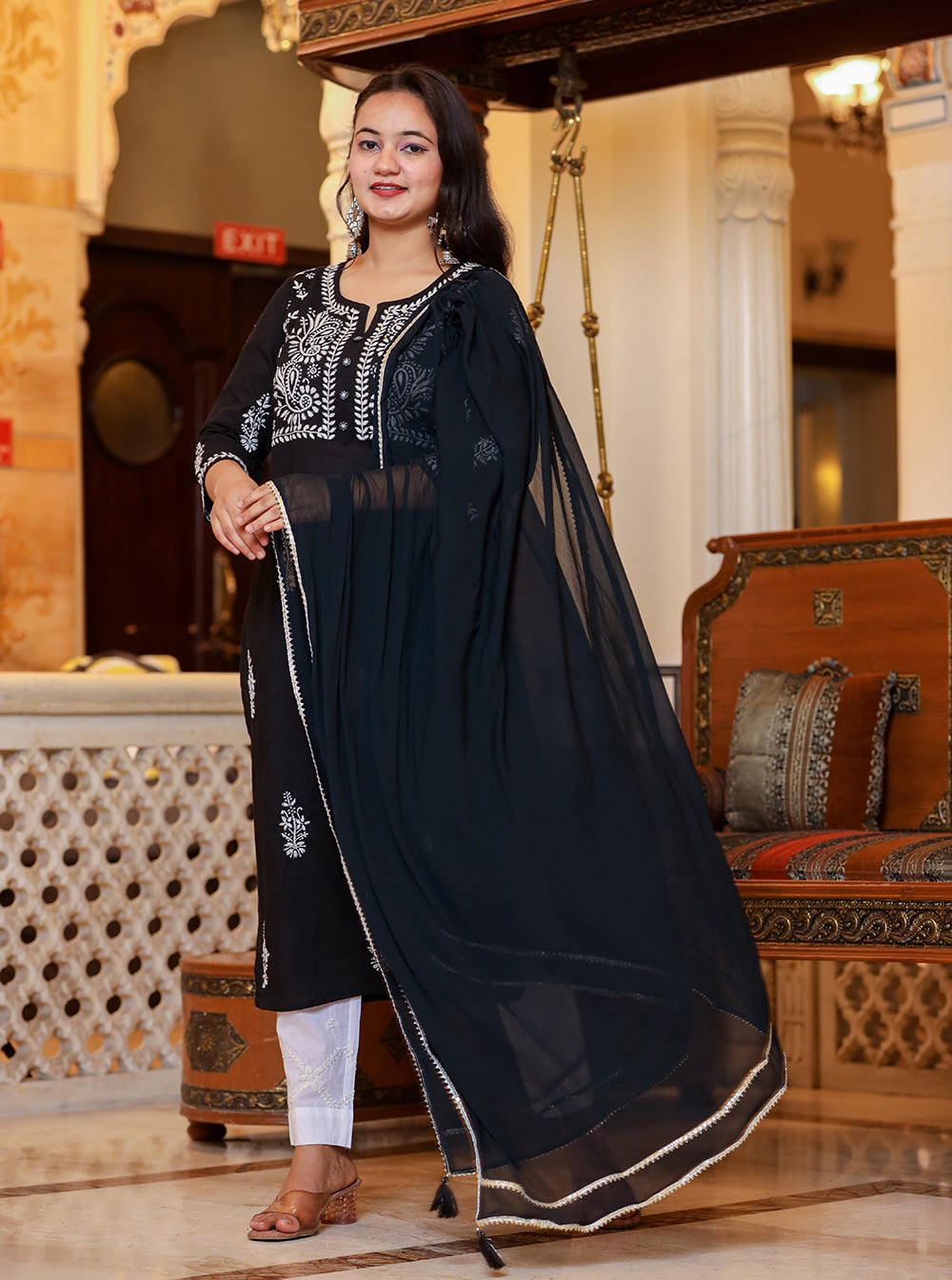 Kaajh Women's Black Lucknow Chikankari Kurta Pant Set With Dupatta | Grocsy
