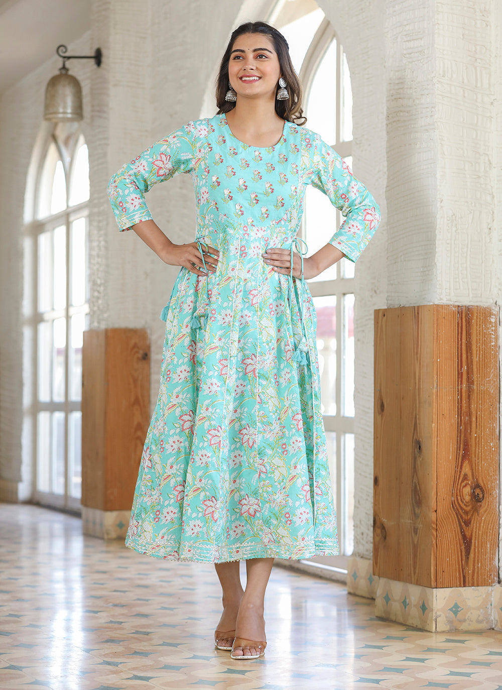 Kaajh Green Embroidered Cotton A-Line Kurta | Grocsy