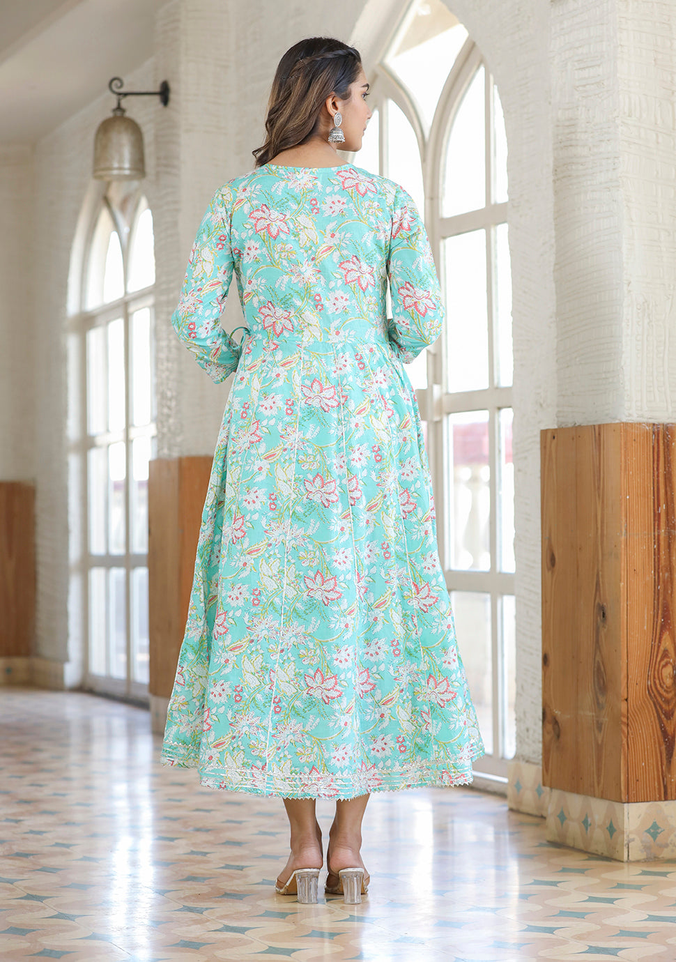 Kaajh Green Embroidered Cotton A-Line Kurta | Grocsy