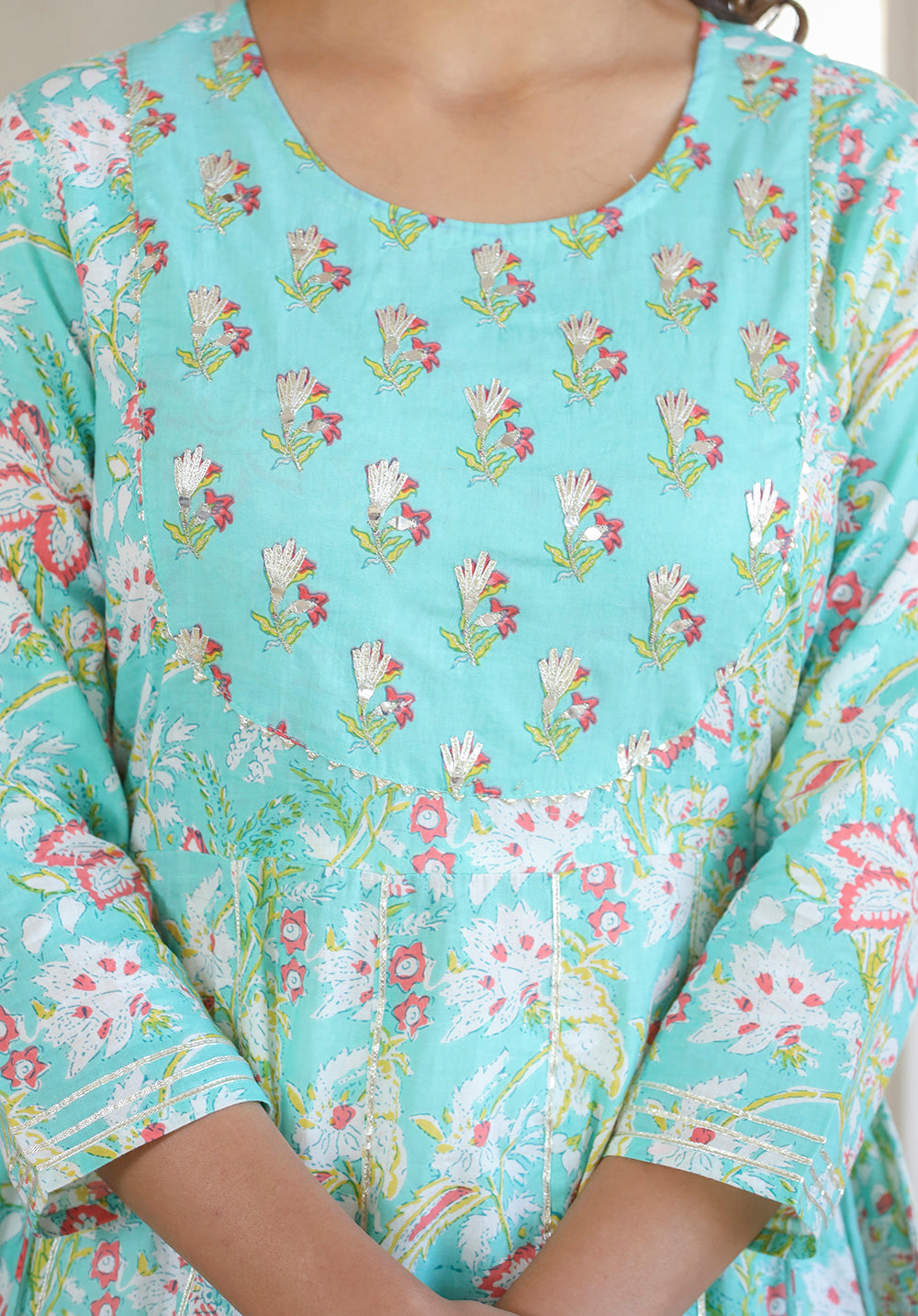 Kaajh Green Embroidered Cotton A-Line Kurta | Grocsy