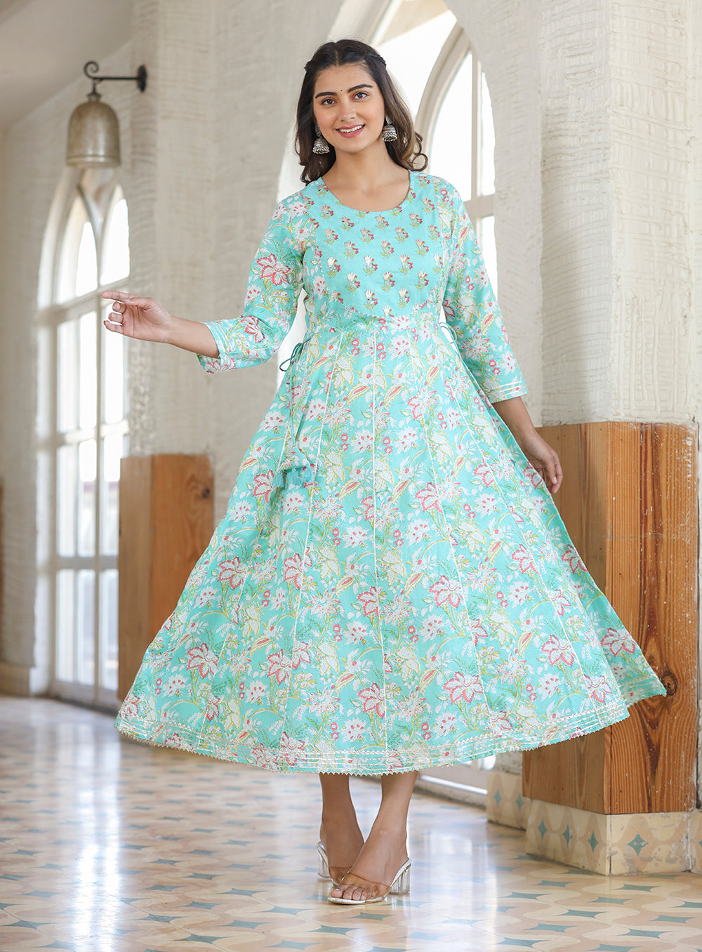 Kaajh Green Embroidered Cotton A-Line Kurta | Grocsy