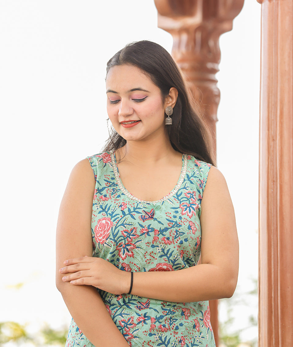 Kaajh Women's Turquoise Floral Printed Kurta With Sharara | Grocsy