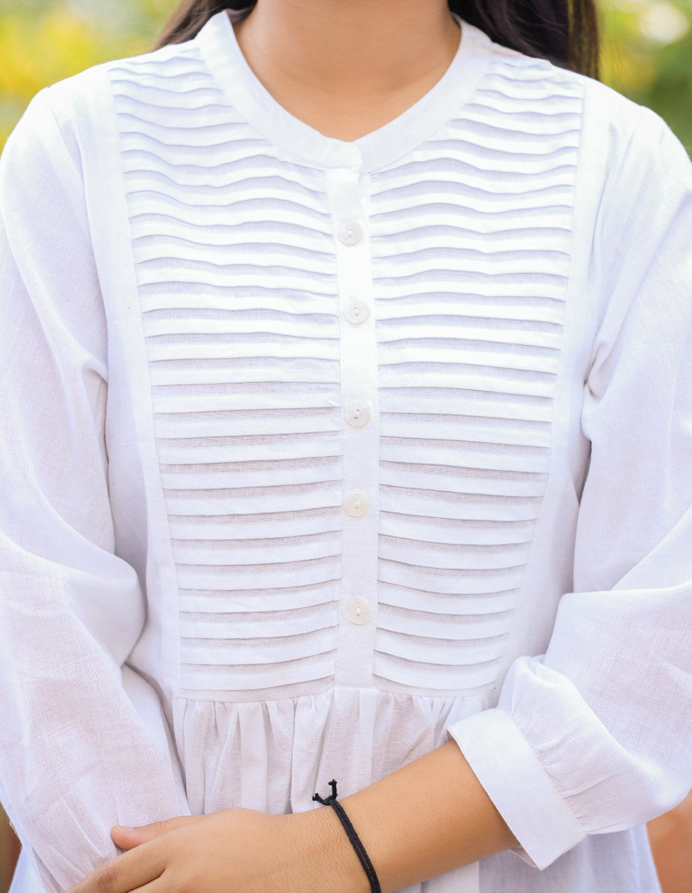 Kaajh Women's Pastel White Cotton Tunic Top | Grocsy