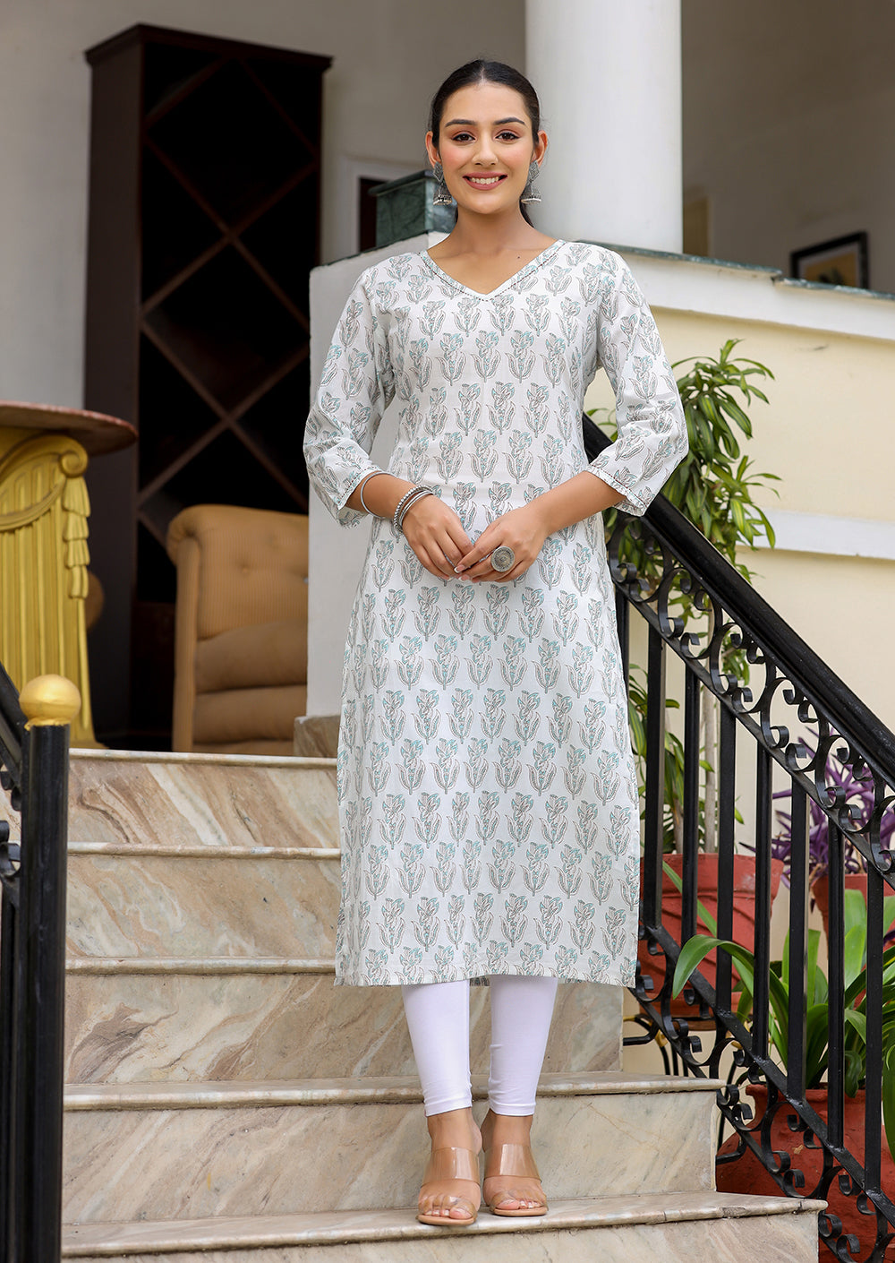 Kaajh Women's White Floral Print Cotton Casual Kurta | Grocsy