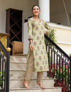 Kaajh Women's Green Floral Printed Cotton Kurta Pant Set | Grocsy