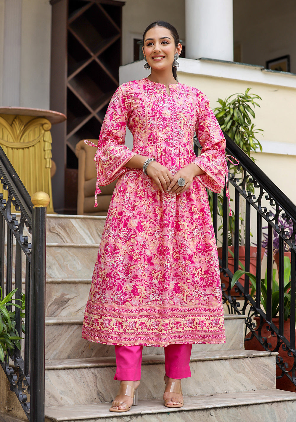 Kaajh Women's Pink Floral Print Cotton Kurta Set | Grocsy