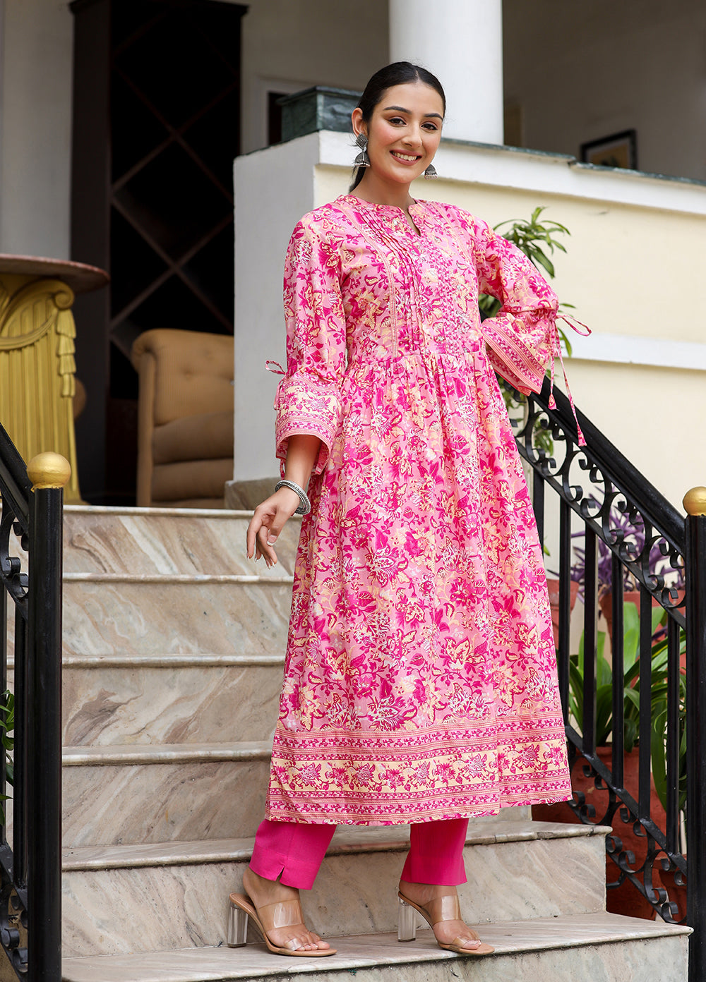 Kaajh Women's Pink Floral Print Cotton Kurta Set | Grocsy