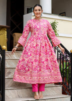 Kaajh Women's Pink Floral Print Cotton Kurta Set | Grocsy