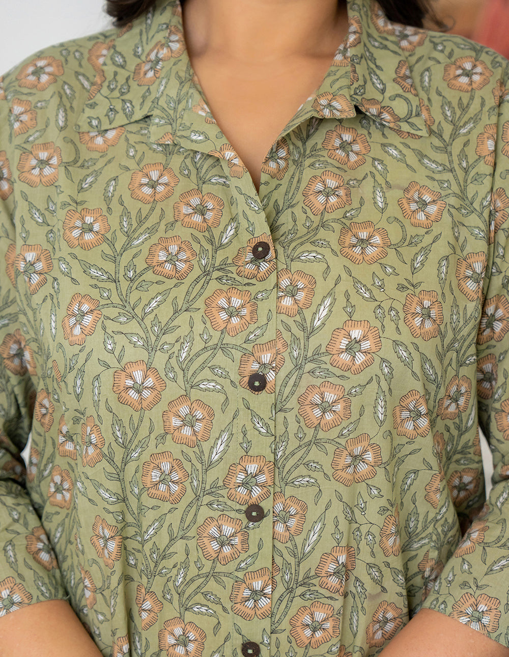Kaajh Women's Green Floral Printed Plus Size Cotton Kurta | Grocsy
